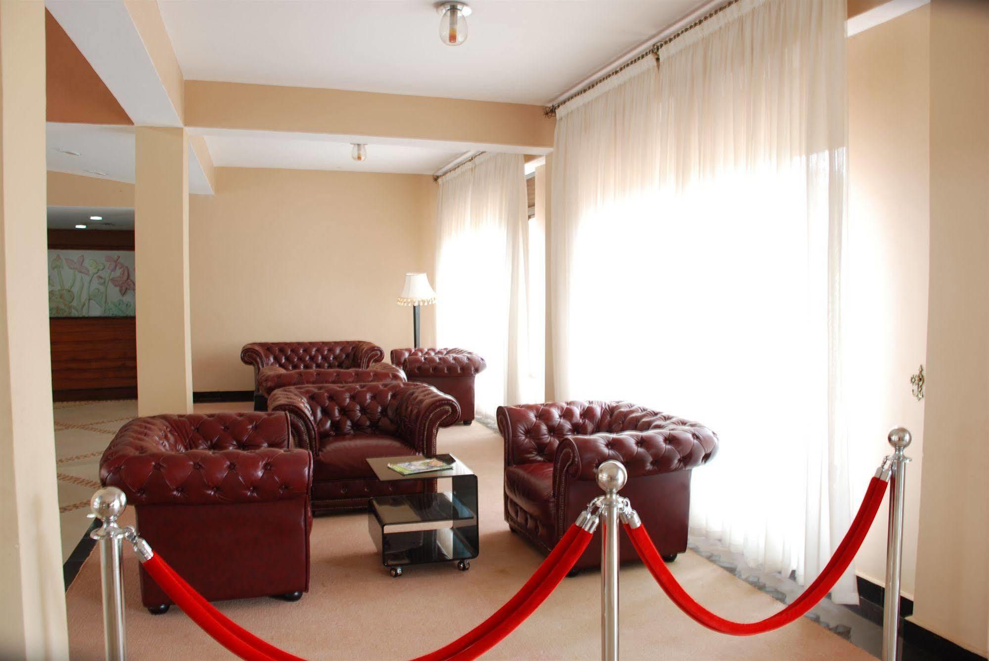 Silver Springs Hotel Kampala Eksteriør bilde